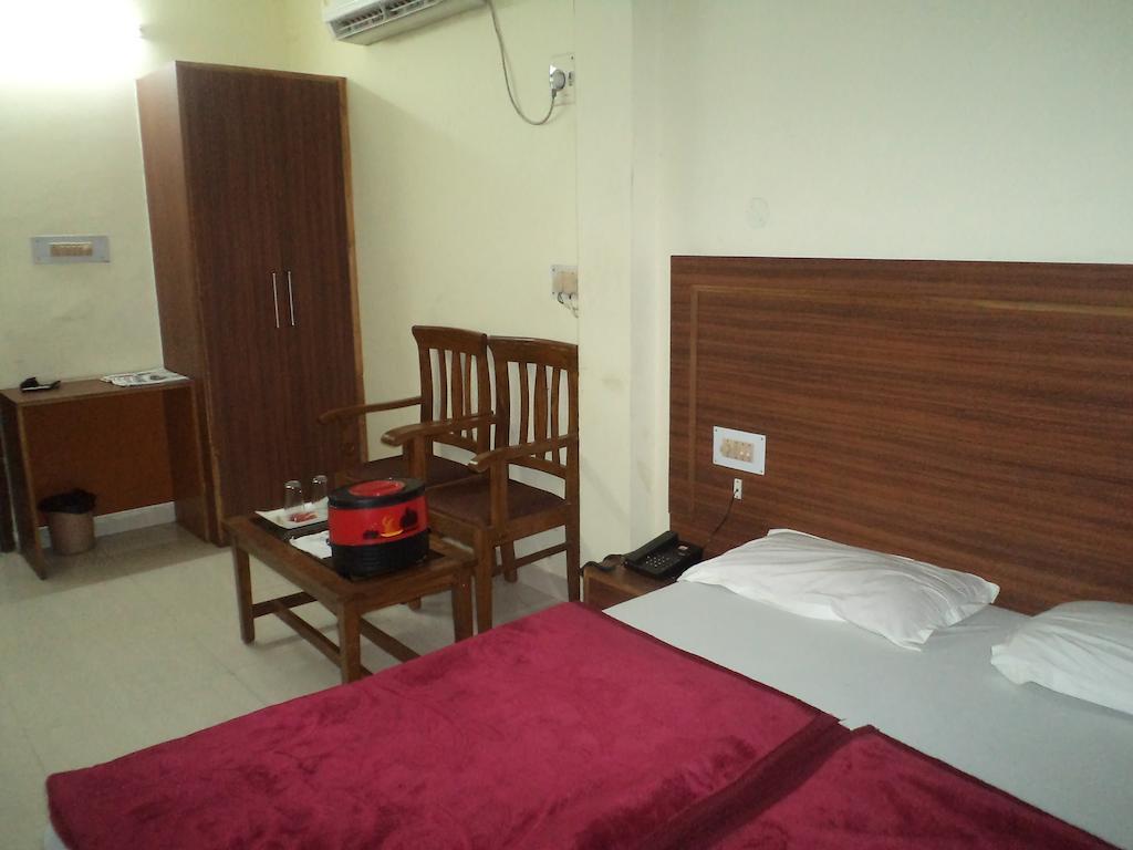 Hotel Umang Lucknow Kamer foto