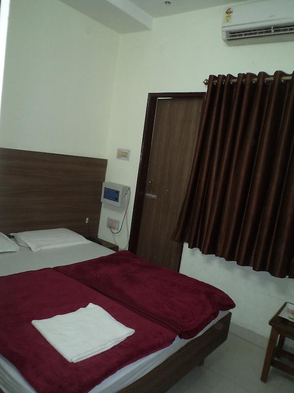 Hotel Umang Lucknow Kamer foto